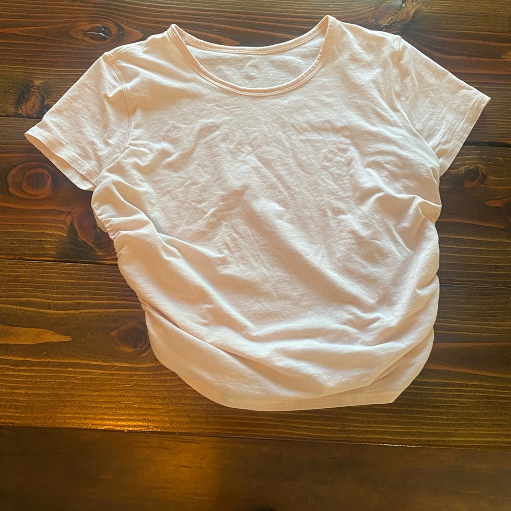 Lulu size 10 scrunched crop tee!